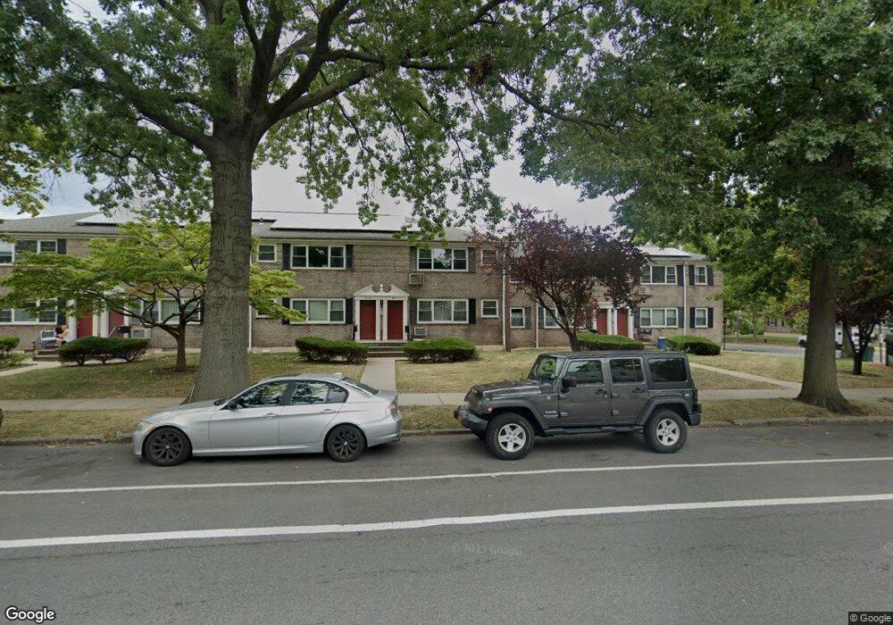 69-11 150th St, Flushing, NY 11367 - photo 1