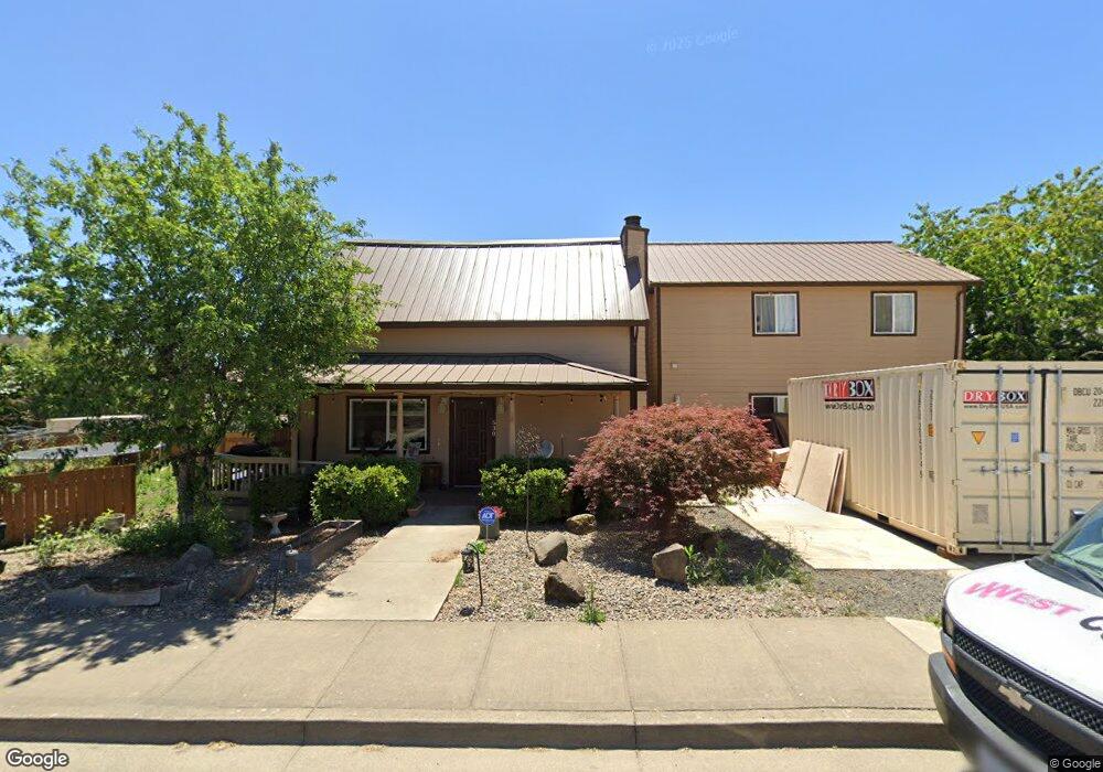 530 E Main St, Carlton, OR 97111 - photo 1