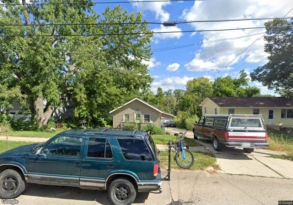 1709 20th St NW, Cedar Rapids, IA 52405 - photo 1