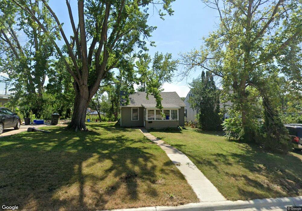 1215 21st Ave SW, Cedar Rapids, IA 52404 - photo 1