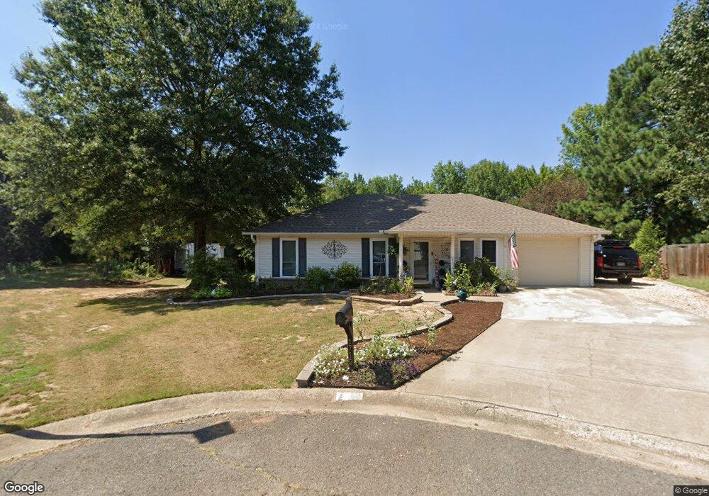 1719 Jennifer Cir, Conway, AR 72034 - photo 1