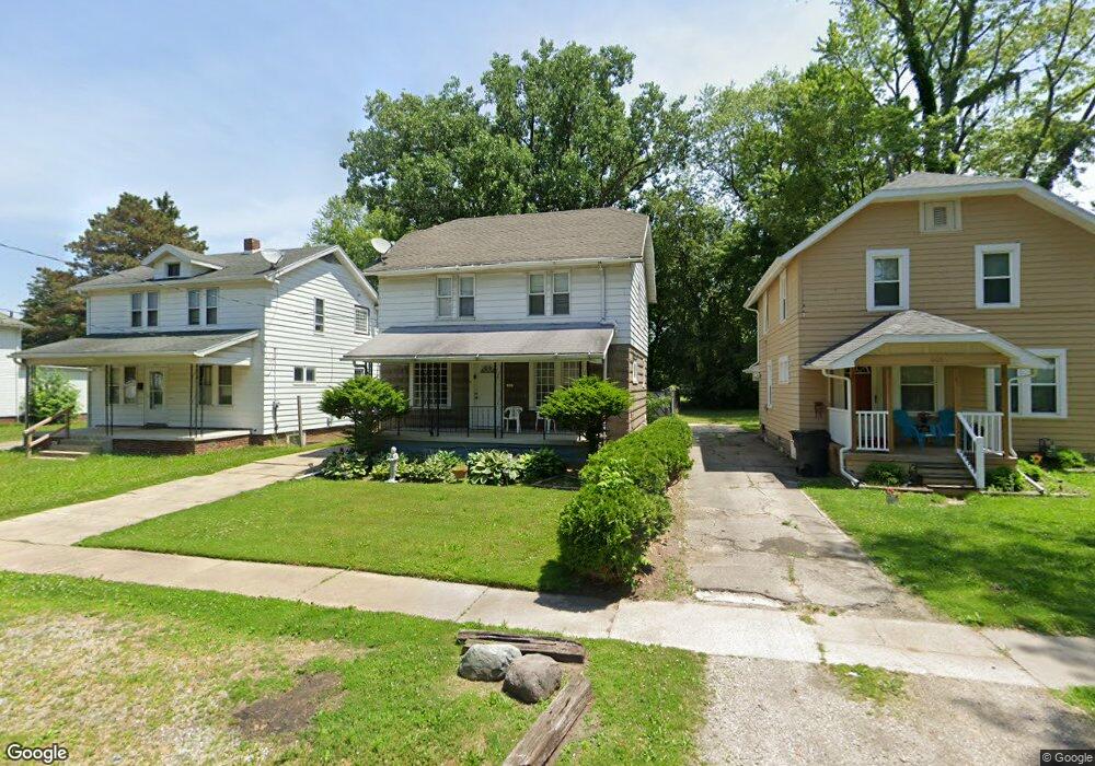 910 Searles Rd, Toledo, OH 43607 - photo 1