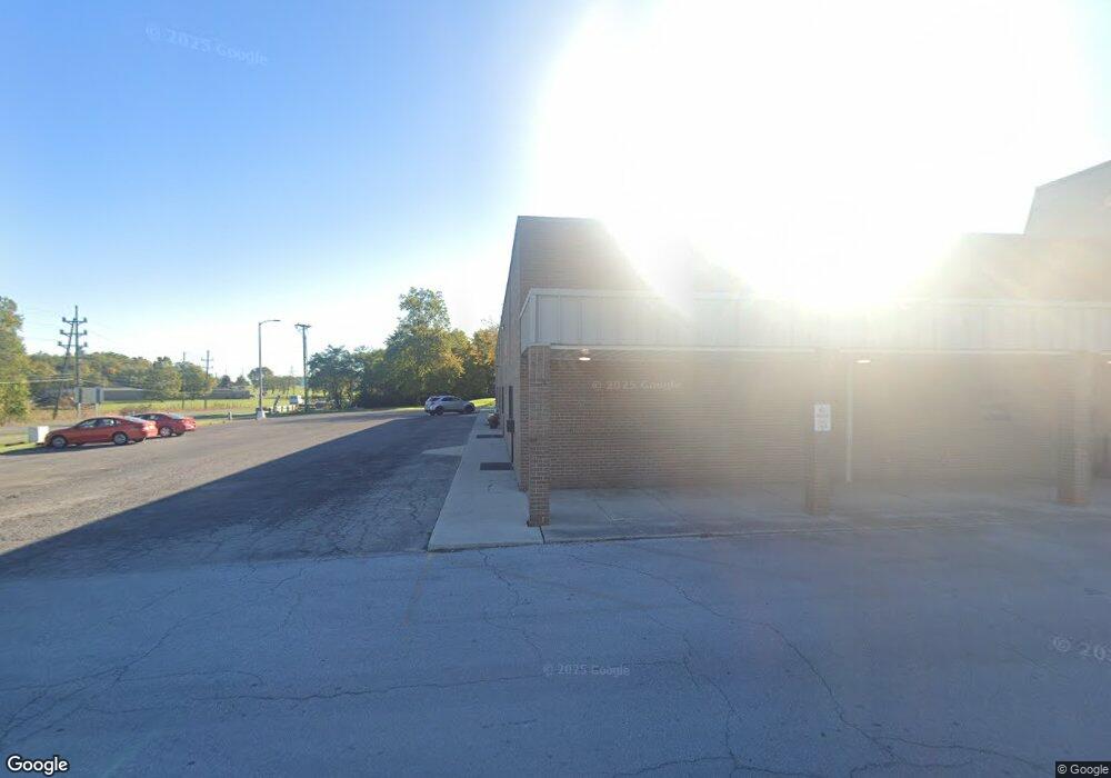 2411 Shawnee Rd, Lima, OH 45806 - photo 1