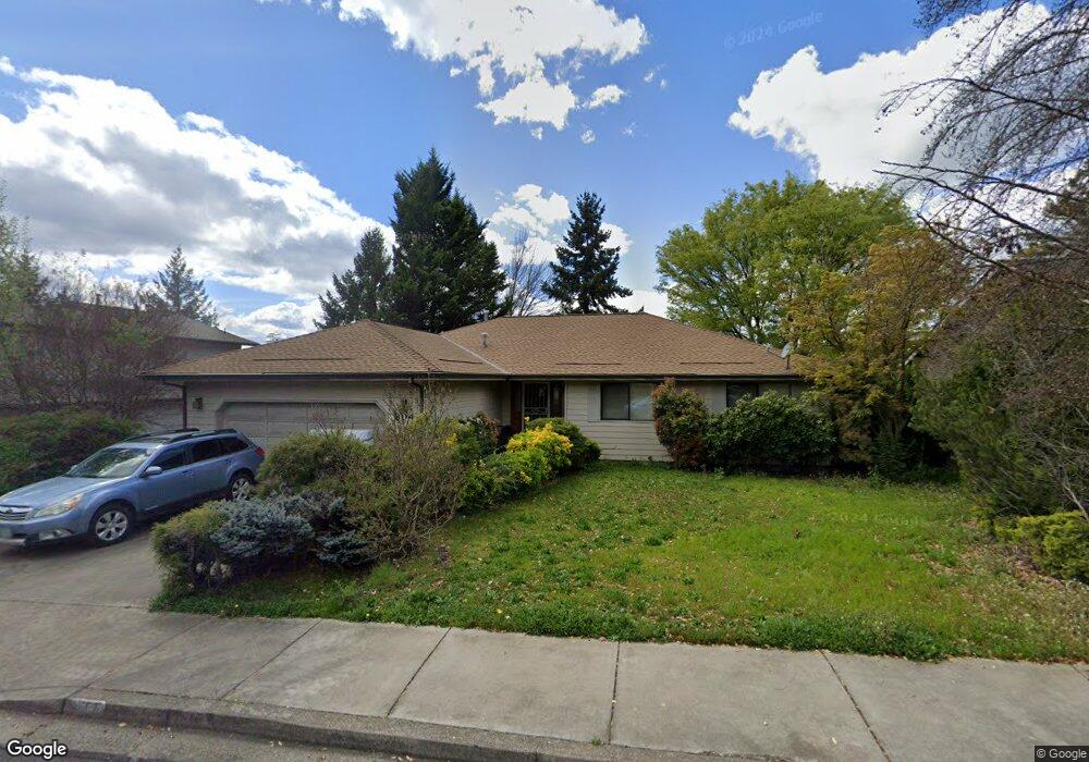 804 NE Oregon Ave, Grants Pass, OR 97526 - photo 1