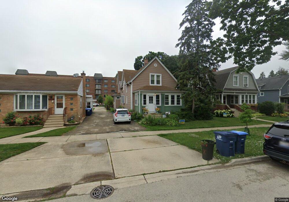 1554 Oakwood Ave, Des Plaines, IL 60016 - photo 1