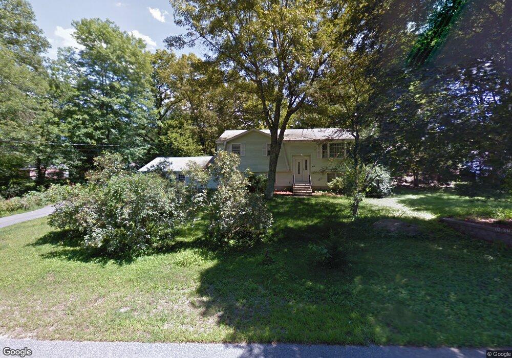 43 Roosevelt Rd, Wilmington, MA 01887 - photo 1