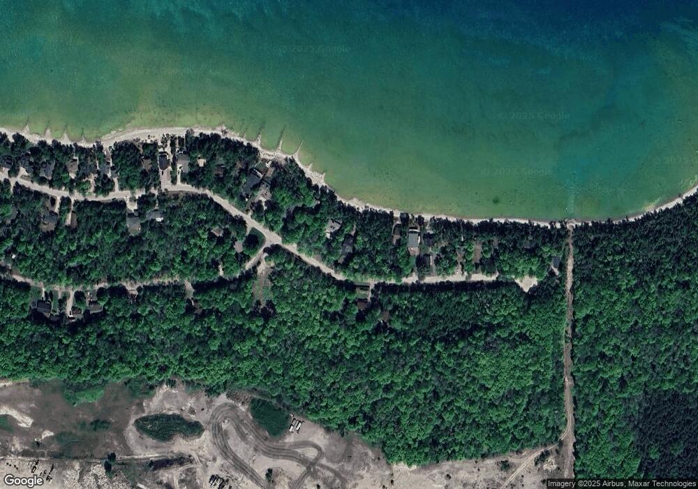 6309 9 Mile Point Dr, Charlevoix, MI 49720 - photo 1