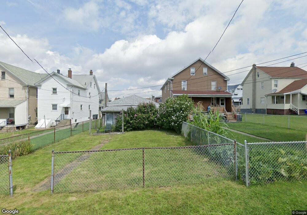 212 Carleton Ave, Hazleton, PA 18201 - photo 1