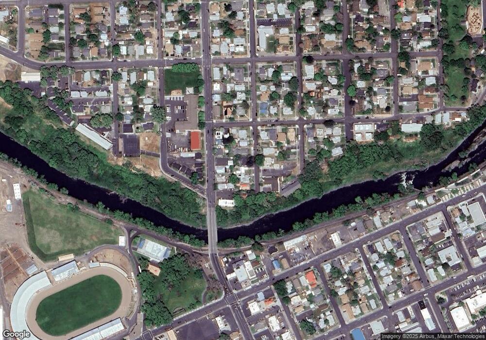 11 NW 9th St, Pendleton, OR 97801 - photo 1