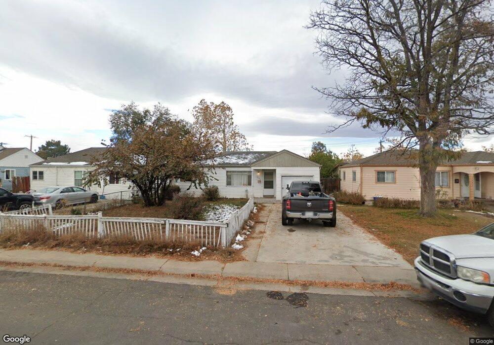 1633 Macon St, Aurora, CO 80010 - photo 1