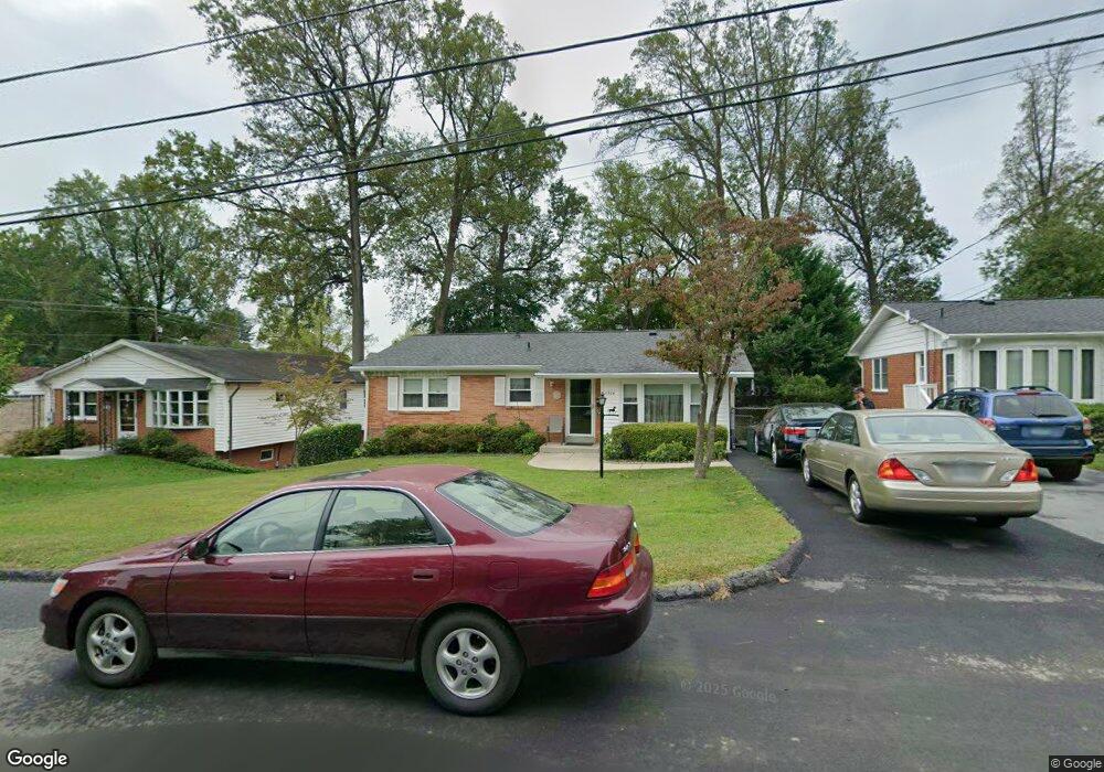 11304 Mapleview Dr, Silver Spring, MD 20902 - photo 1