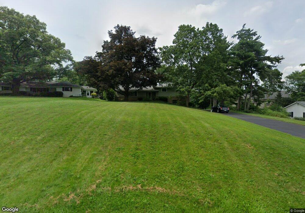 5057 Sharon Hill Dr, Columbus, OH 43235 - photo 1