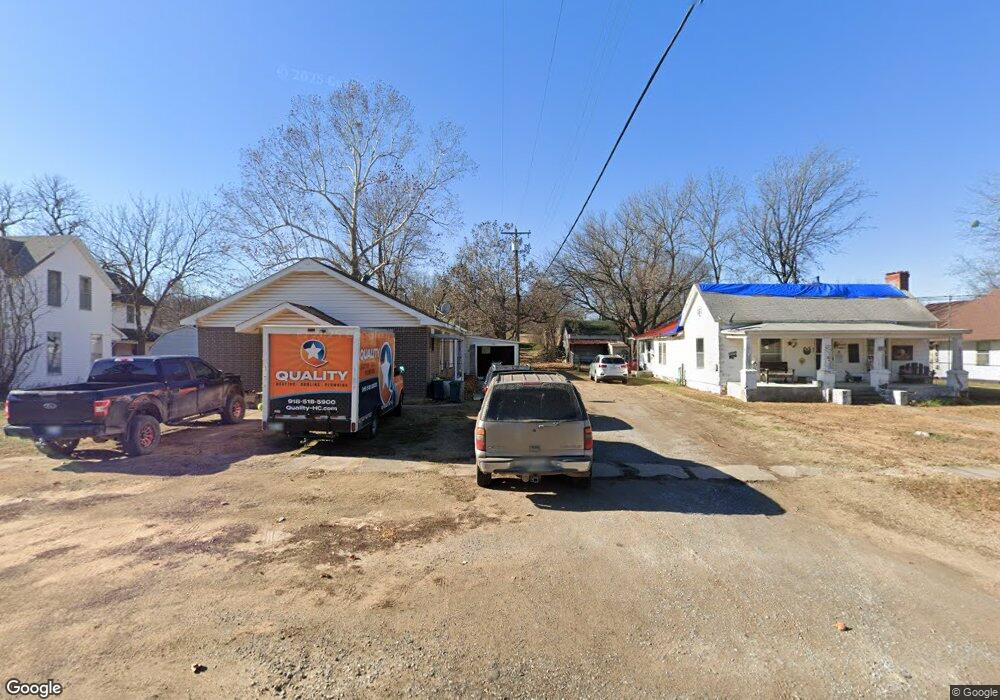 207 N Osage St, Beggs, OK 74421 - photo 1