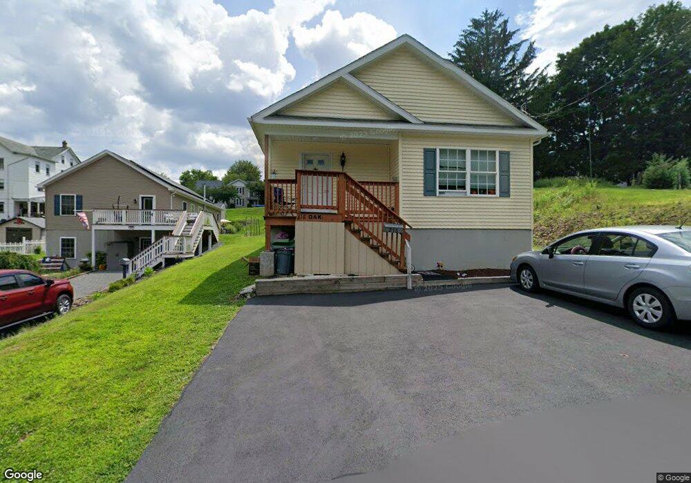 216 Oak St, Jim Thorpe, PA 18229 - photo 1
