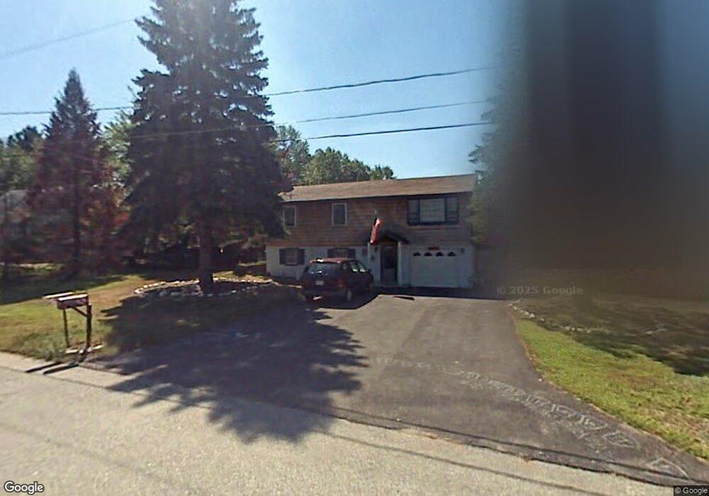 32 Royal Cir, Salem, NH 03079 - photo 1