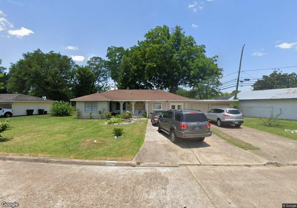 10119 Southport Dr, Houston, TX 77089 - photo 1