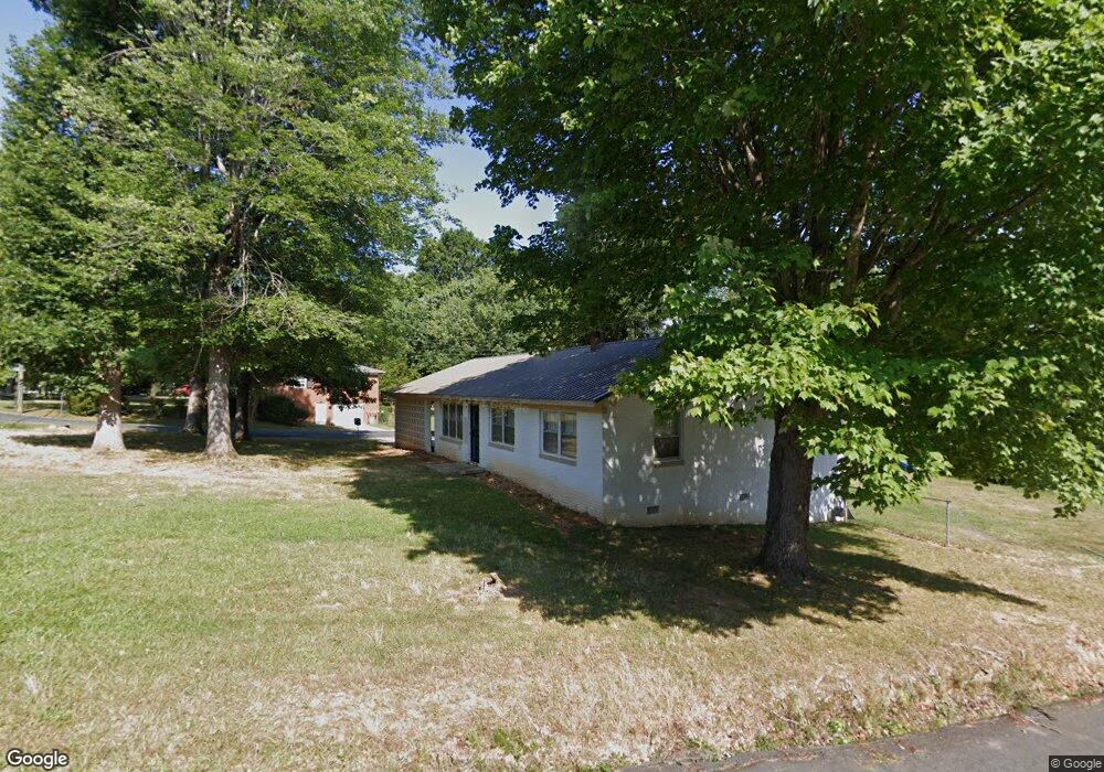 203 Sunrise Ave, Asheboro, NC 27203 - photo 1