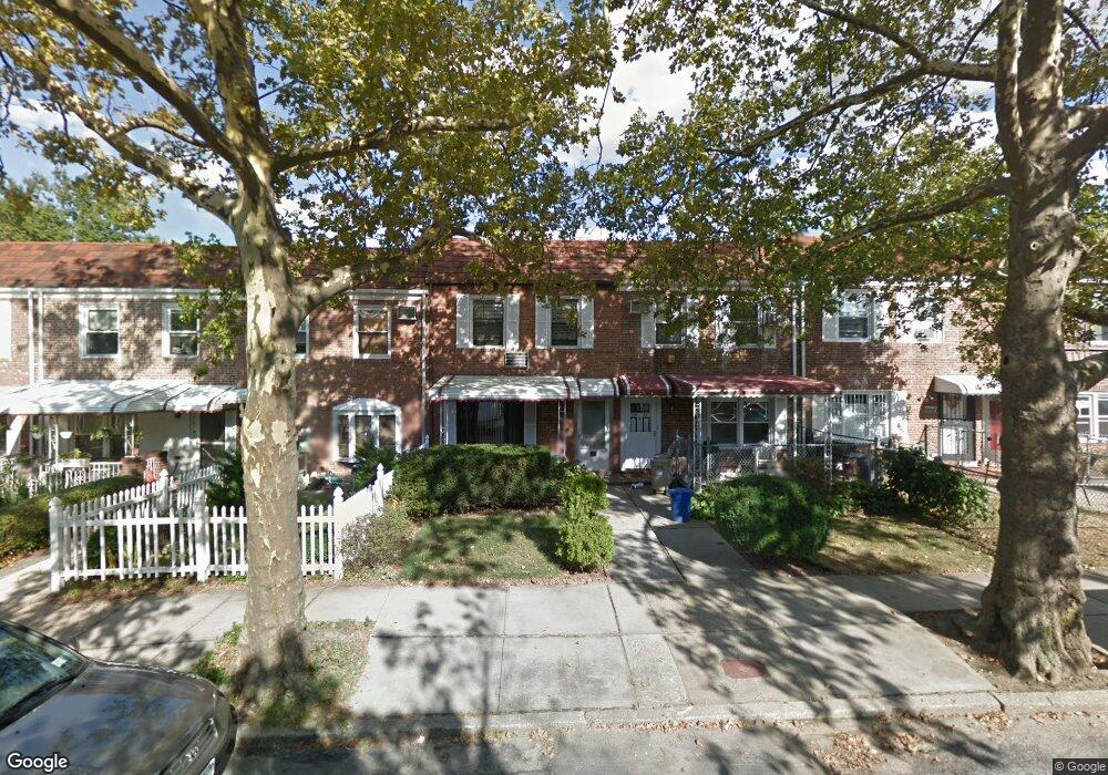 7029 175th St, Fresh Meadows, NY 11365 - photo 1