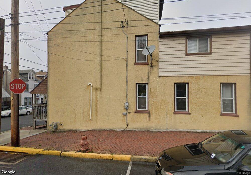 569 S 14th St, Reading, PA 19602 - photo 1