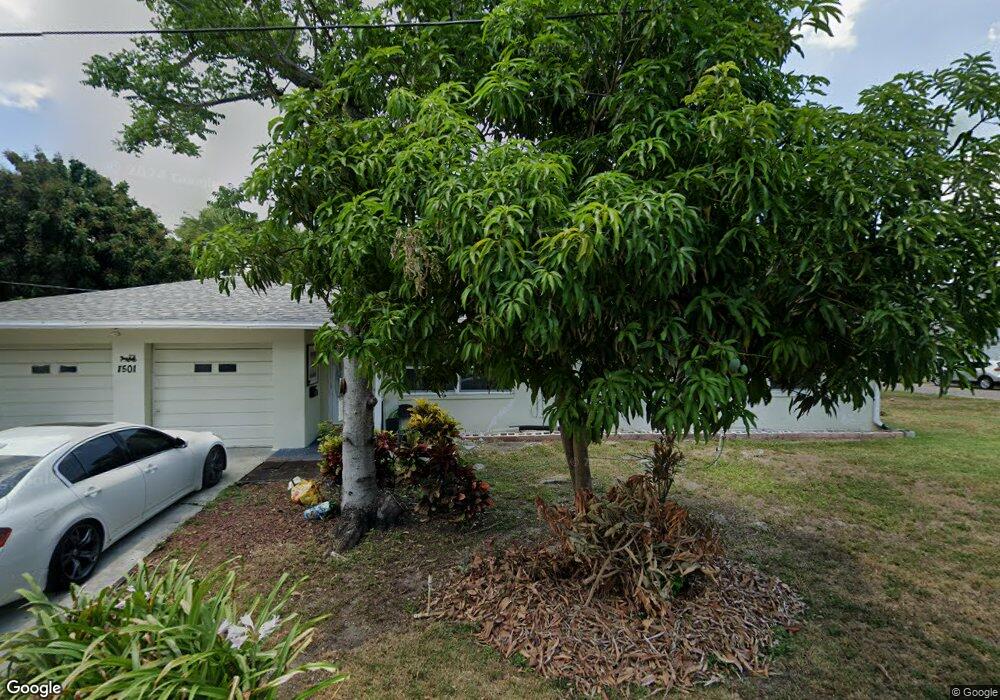 1501 15th Ave N, Saint Petersburg, FL 33704 - photo 1