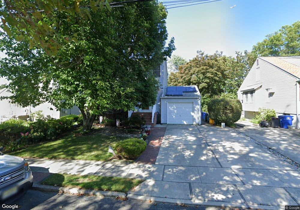 323 Spruce Ave, Maple Shade, NJ 08052 - photo 1