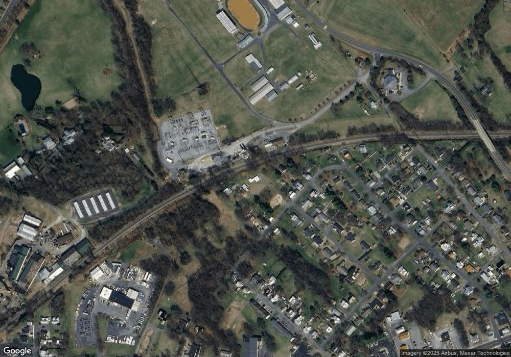 23 Grove Rd, Luray, VA 22835 - photo 1