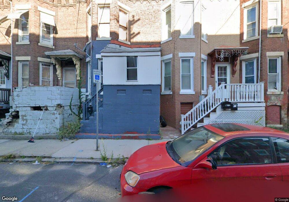 79 Newton St, Holyoke, MA 01040 - photo 1