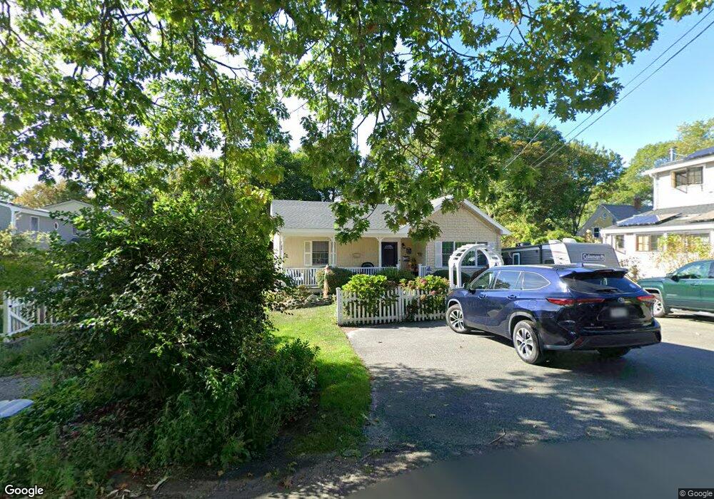 4 Decatur St, Gloucester, MA 01930 - photo 1