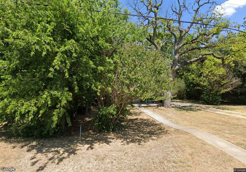 1726 Rice Ave, Gainesville, TX 76240 - photo 1