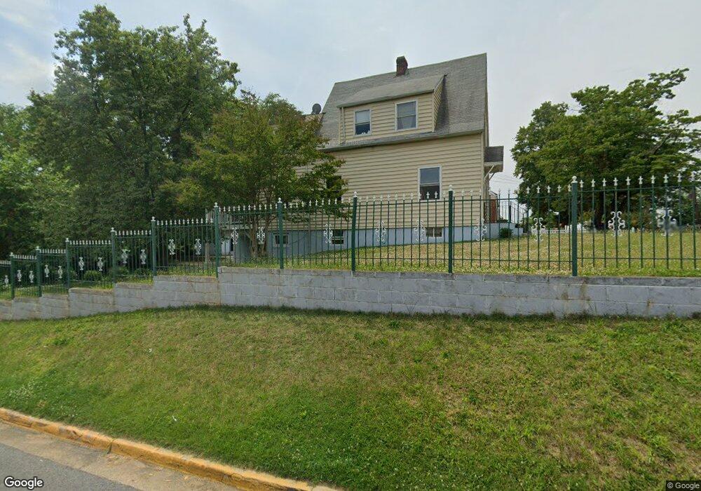 5221 Tilden Rd, Bladensburg, MD 20710 - photo 1