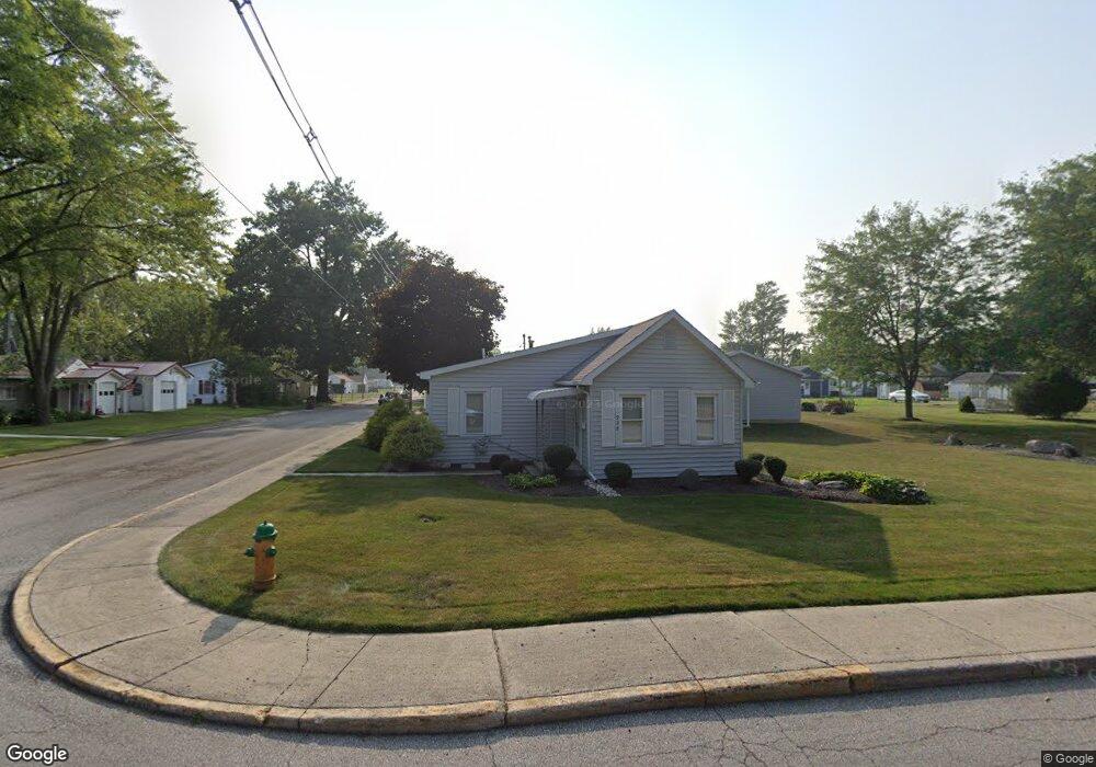 928 S Williams St, Bluffton, IN 46714 - photo 1