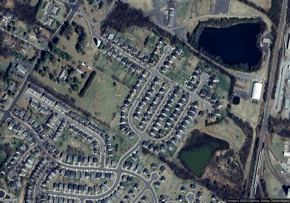 1817 Magnolia Cir, Culpeper, VA 22701 - photo 1