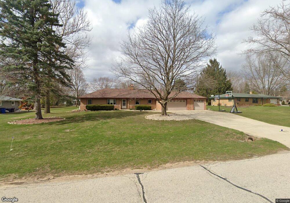S68W12950 Bristlecone Ln, Muskego, WI 53150 - photo 1