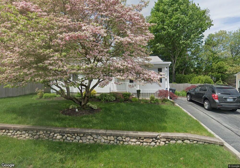 31 Waverly St, West Warwick, RI 02893 - photo 1