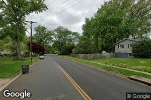 11004 Santa Clara Dr, Fairfax, VA 22030