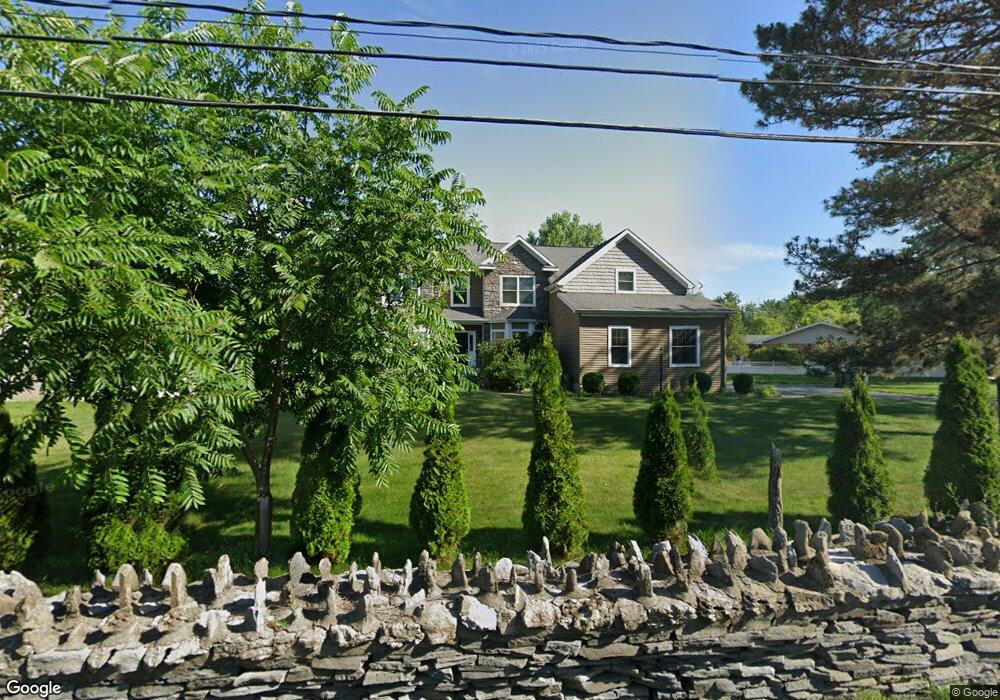147 Maxwell Rd, Latham, NY 12110 - photo 1