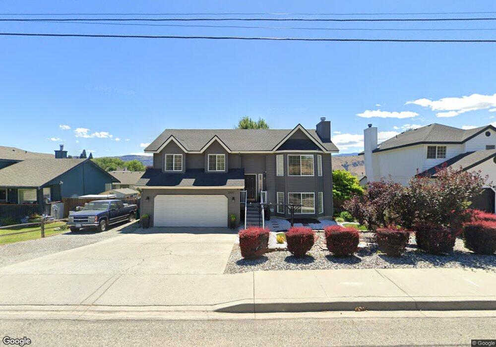 1808 3rd St NE, East Wenatchee, WA 98802 - photo 1