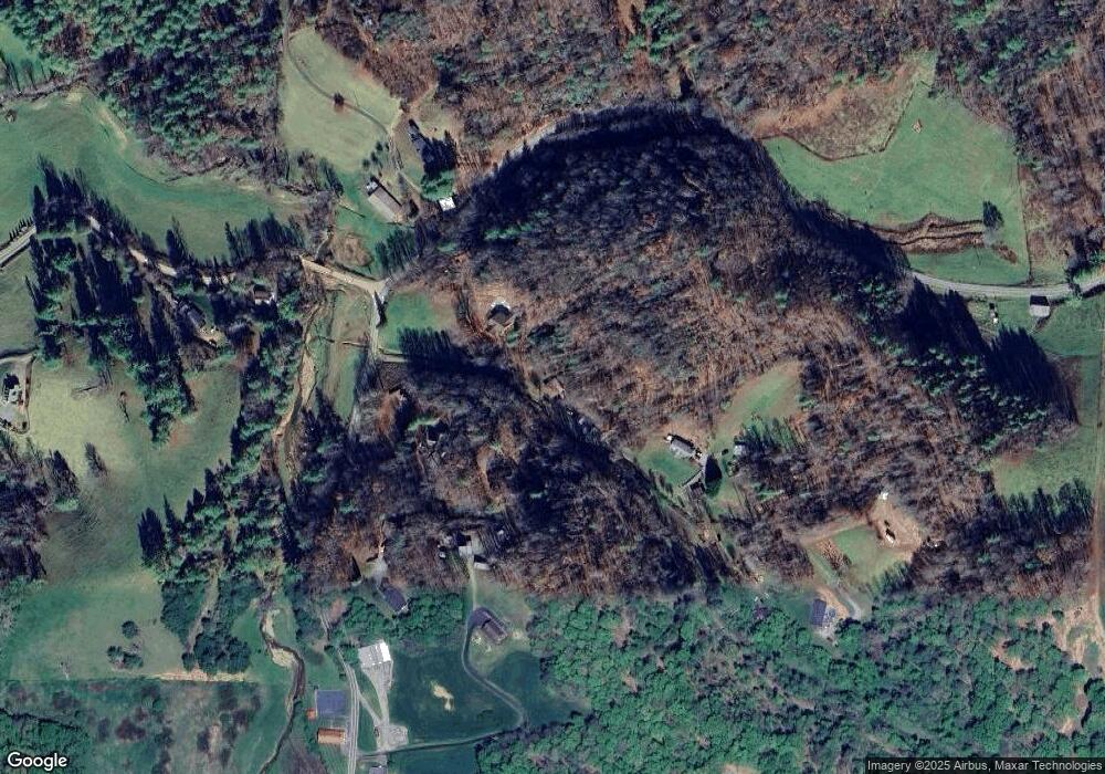 105 Dahlia Ln, Burnsville, NC 28714 - photo 1