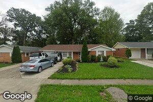 930 Crestwood Dr, Lima, OH 45805