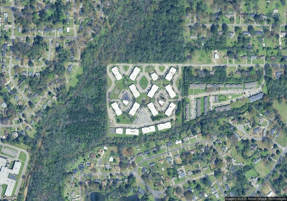 670 Earline Cir, Center Point, AL 35215 - photo 1