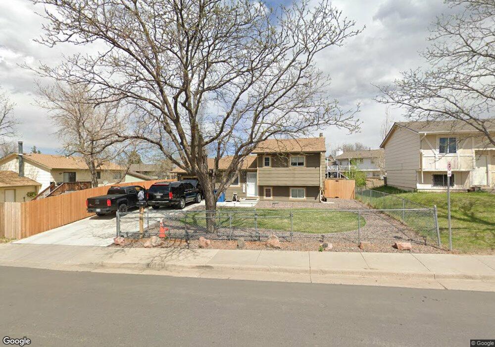 1824 S Helena St, Aurora, CO 80017 - photo 1