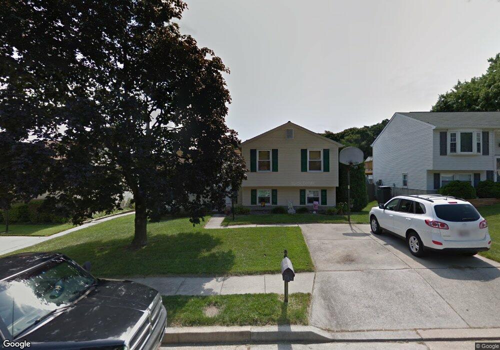 13 Woodmans Ct, Essex, MD 21221 - photo 1