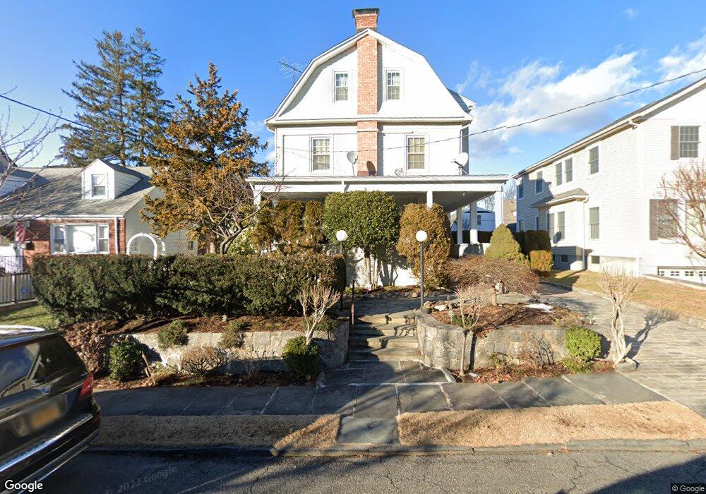 11 Mckinley St, Bronxville, NY 10708 - photo 1