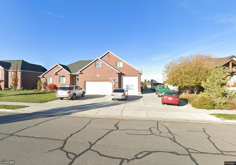 1205 N 4150 W unit 5, Clearfield, UT 84015 - photo 1