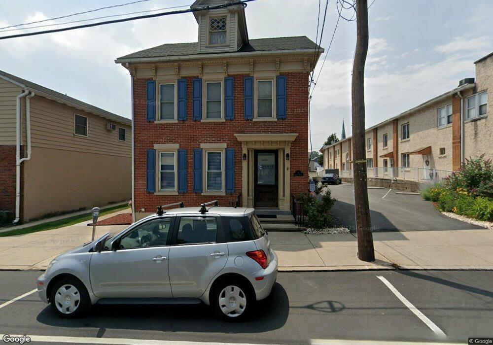 32 S Broad St, Nazareth, PA 18064 - photo 1