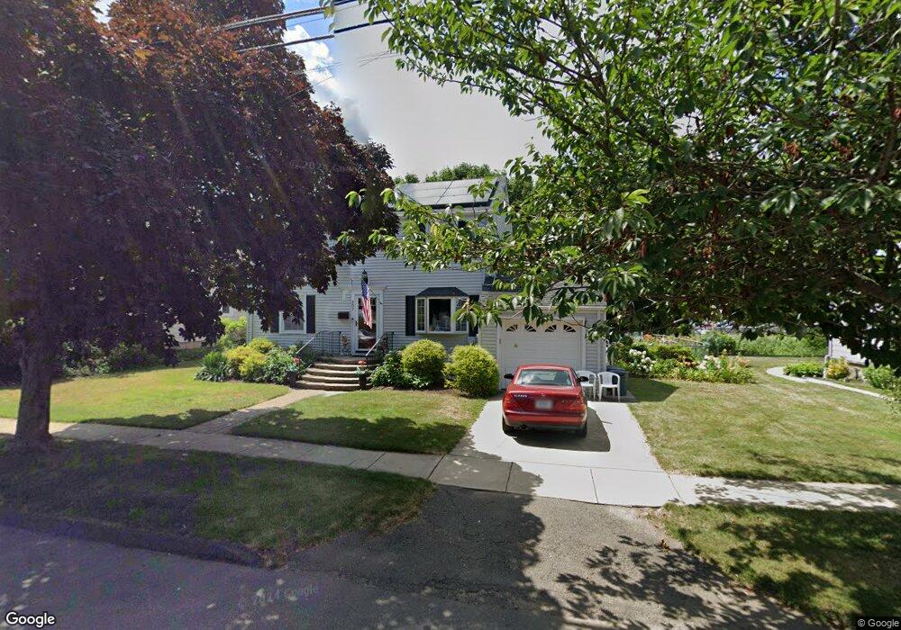 207 Housatonic Ave, Stratford, CT 06615 - photo 1