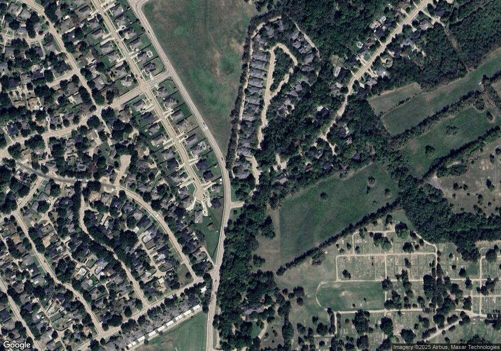 701 Oak Creek Ct, Ennis, TX 75119 - photo 1