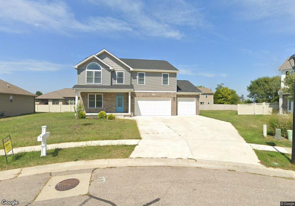 2516 Daffodil Ct E, Columbus, IN 47201 - photo 1