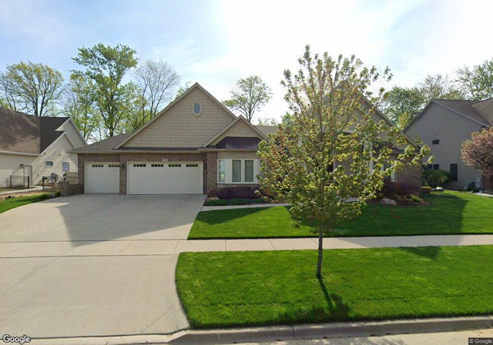 751 Maple Park Way, Frankenmuth, MI 48734 - photo 1