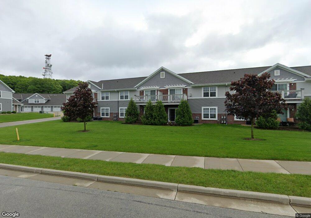 710 Cedar Bluffs Way, Slinger, WI 53086 - photo 1